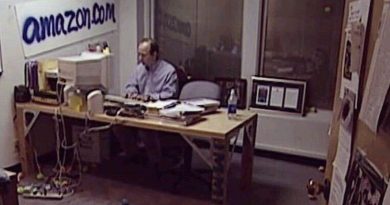 Startups Fun Facts:  Jeff Bezos used doors instead of desks at early days of Amazon.